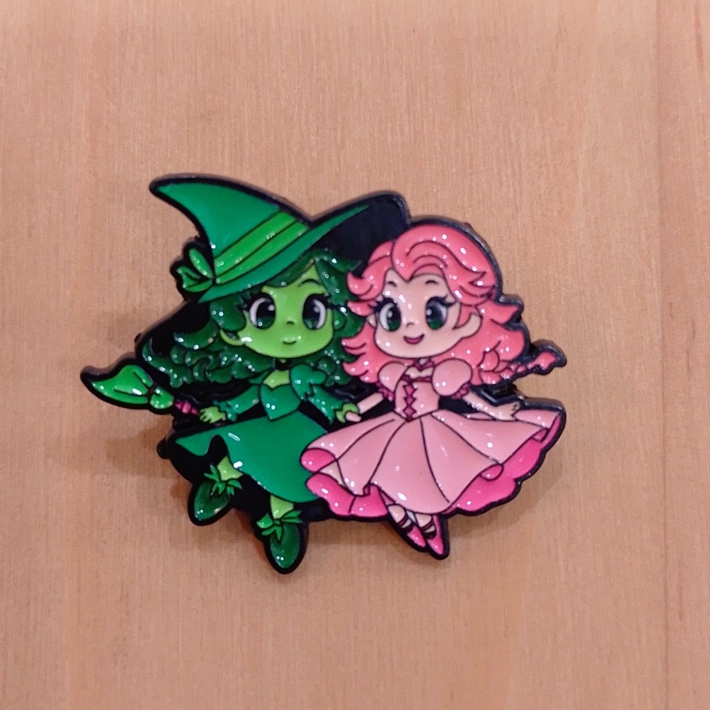 🆕 Wicked Elphaba Glinda Enamel Pin Brooch